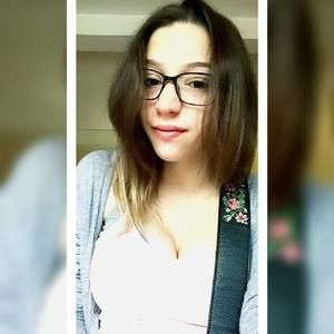 Meet your Posher, Briana